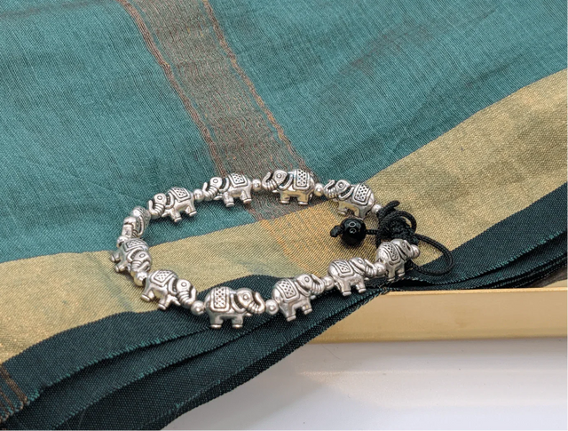 Bracelets & Bangles