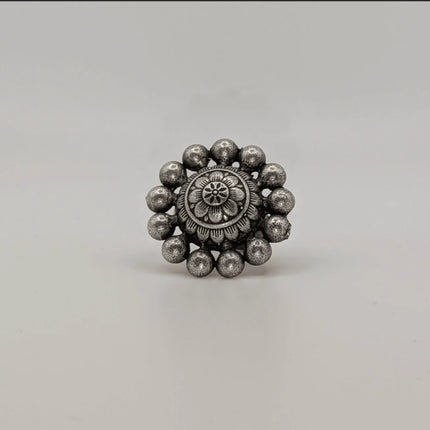Classic Round Floral Ring with Central Bloom – Handmade Indian Artisanal - The Ganges Store